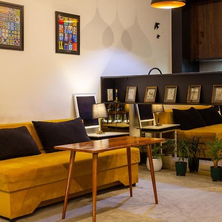 9Th And 6Th Floor Stylish Apartments With Mountainvista Бішкек Екстер'єр фото