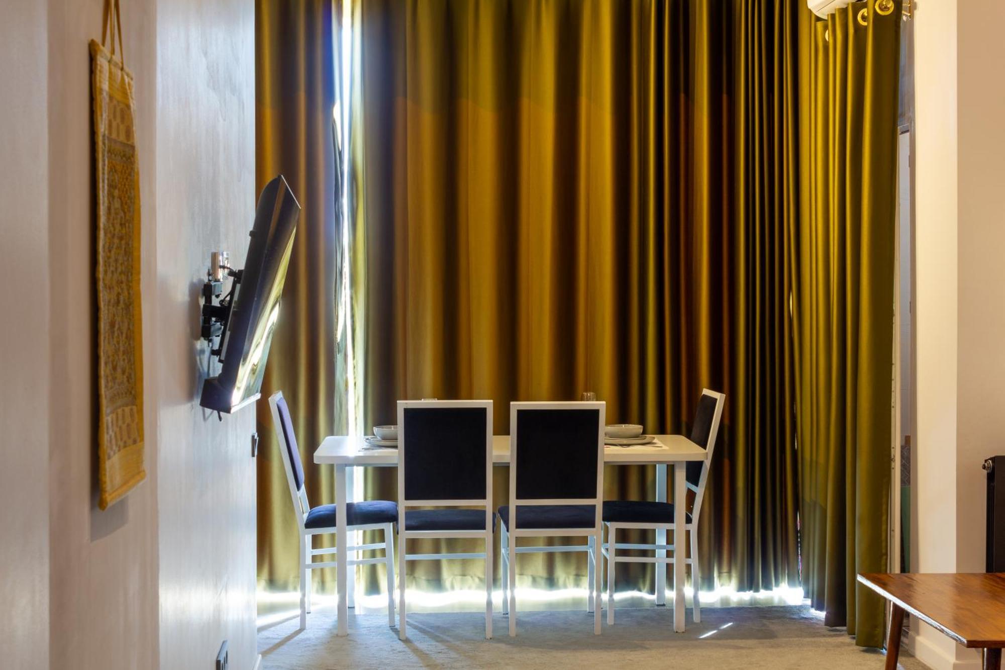 9Th And 6Th Floor Stylish Apartments With Mountainvista Бішкек Екстер'єр фото