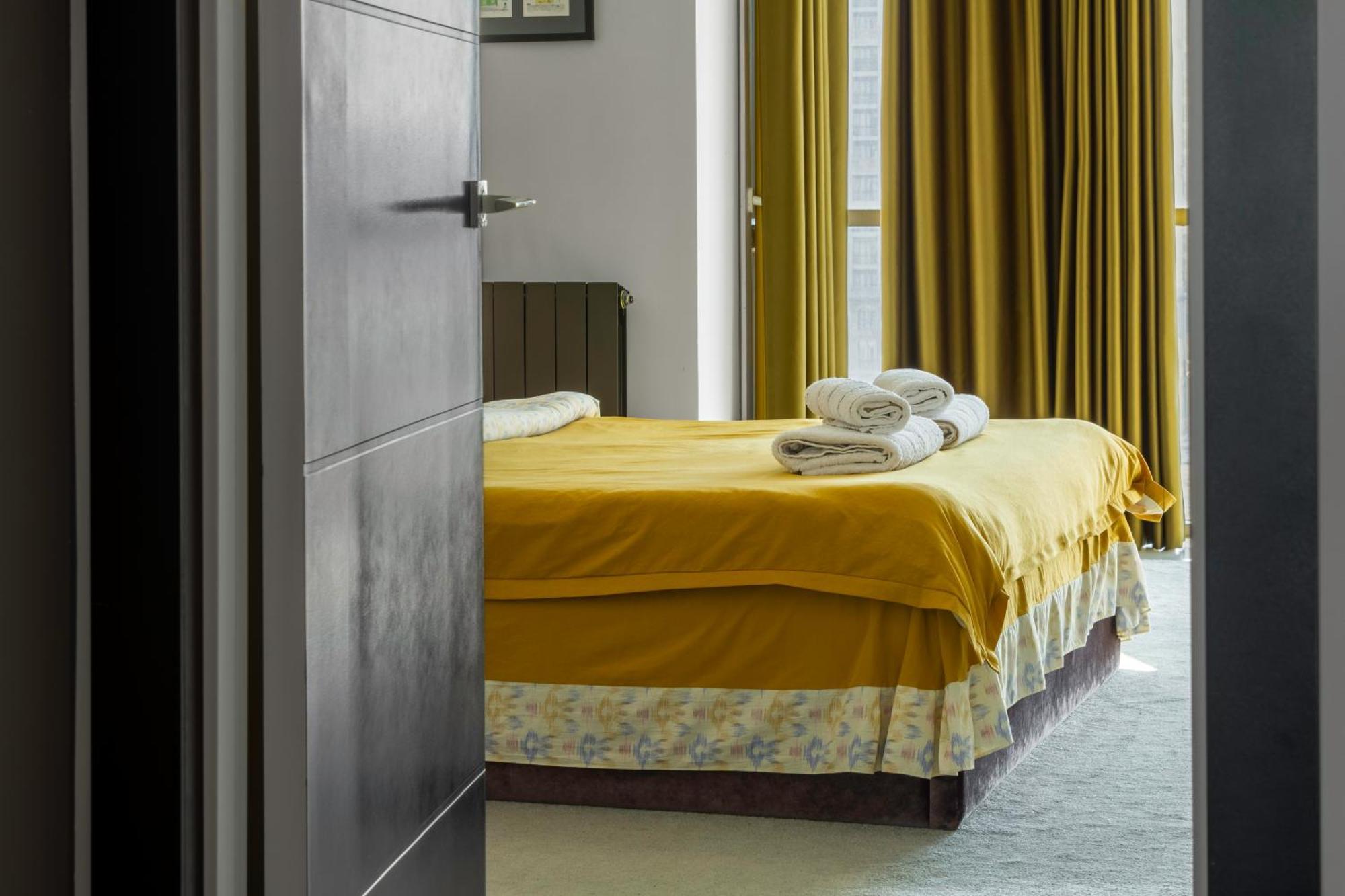 9Th And 6Th Floor Stylish Apartments With Mountainvista Бішкек Екстер'єр фото