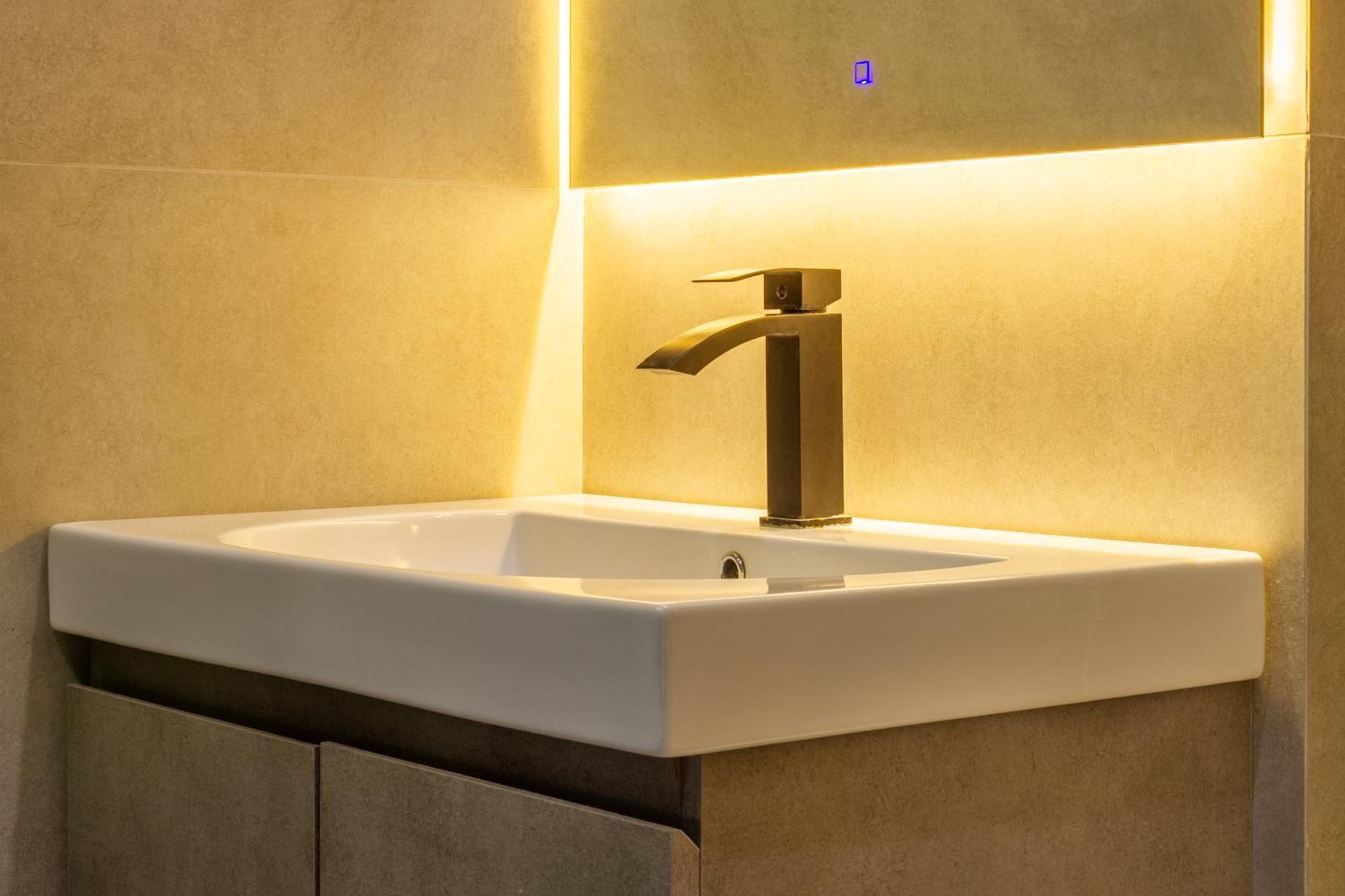 9Th And 6Th Floor Stylish Apartments With Mountainvista Бішкек Екстер'єр фото