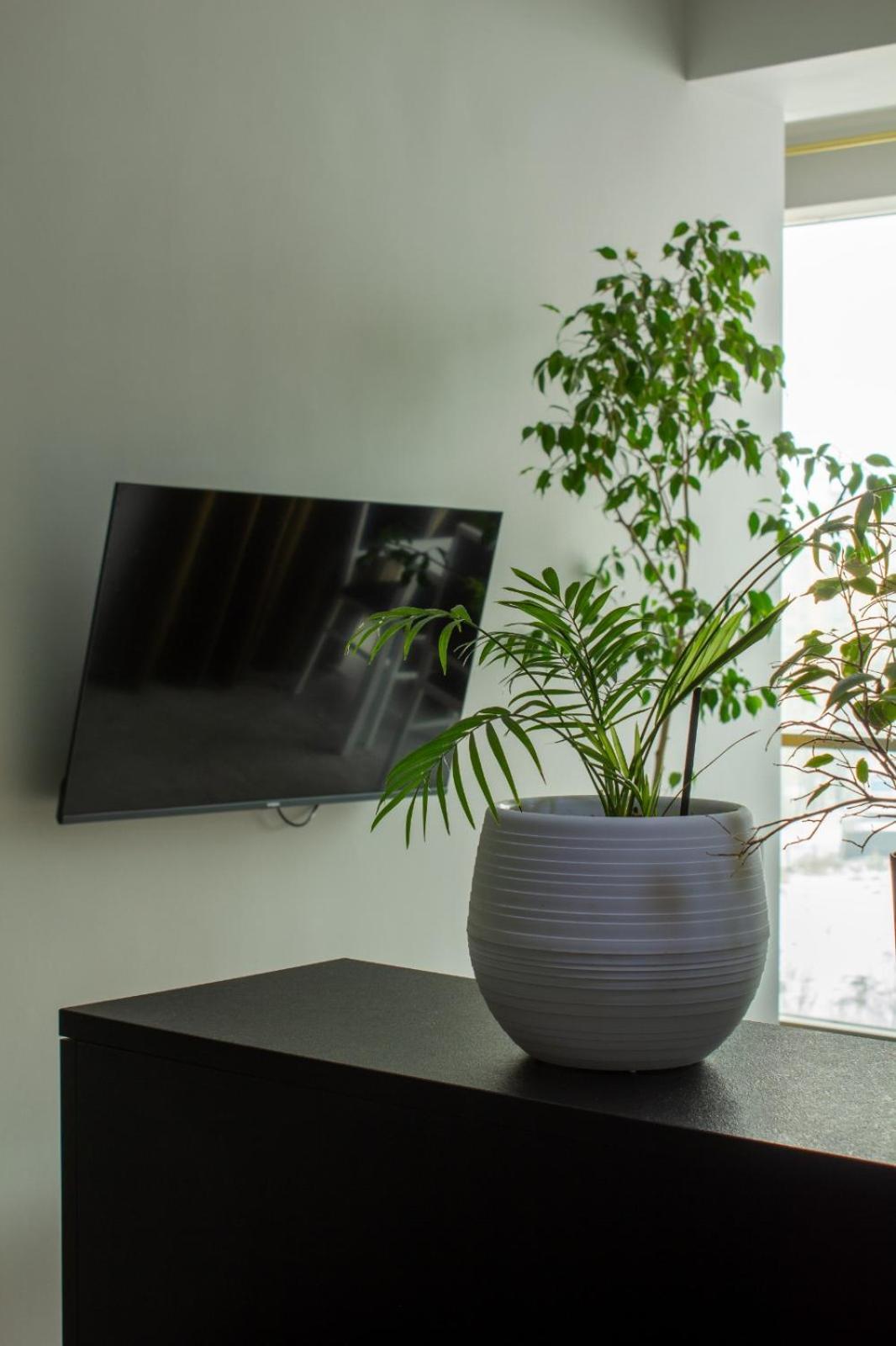 9Th And 6Th Floor Stylish Apartments With Mountainvista Бішкек Екстер'єр фото